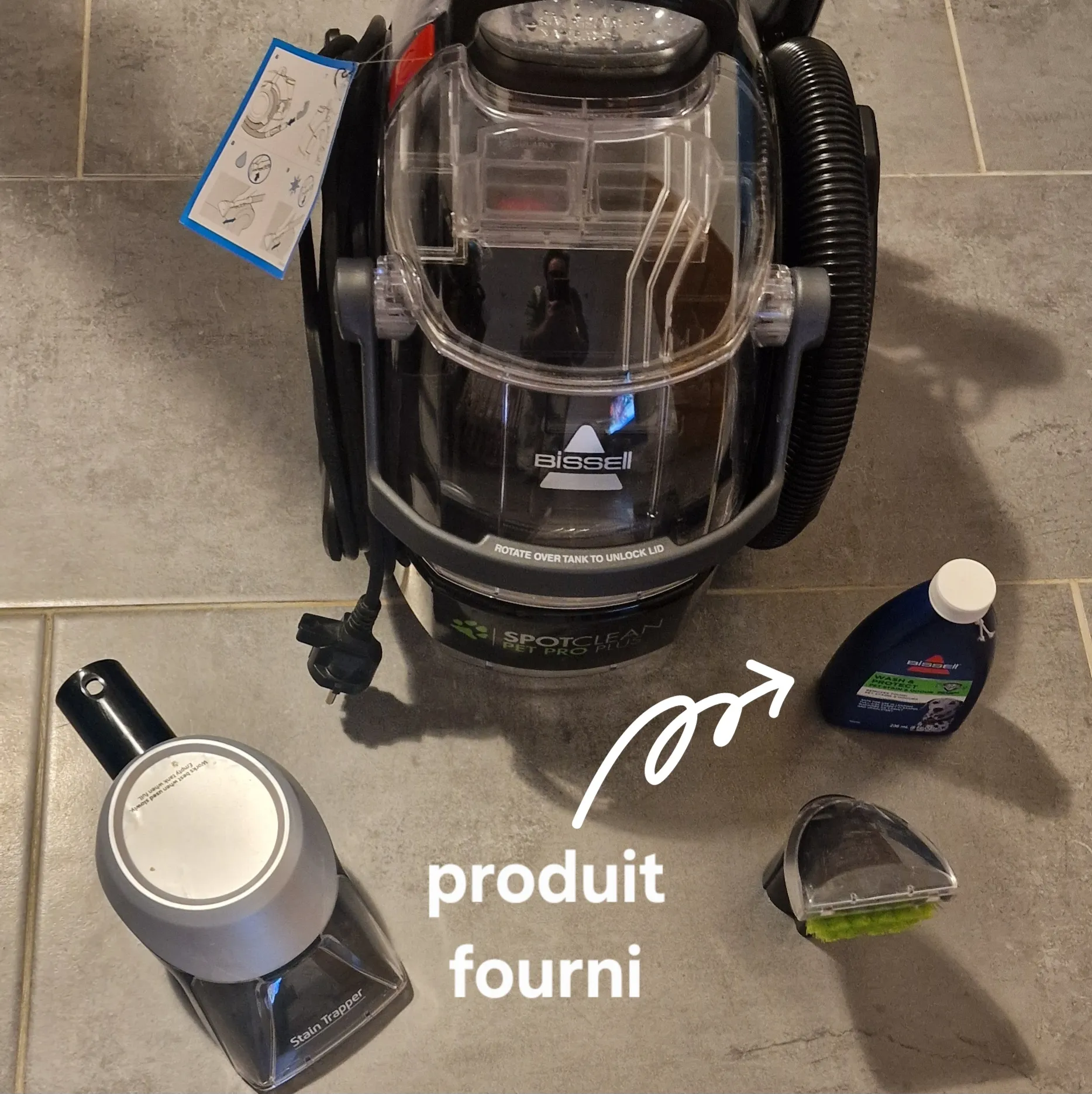 Shampoineuse Bissell SpotClean Pet Pro – Produit fourni