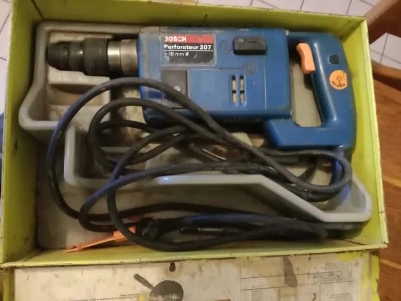 Perforateur Bosch 207