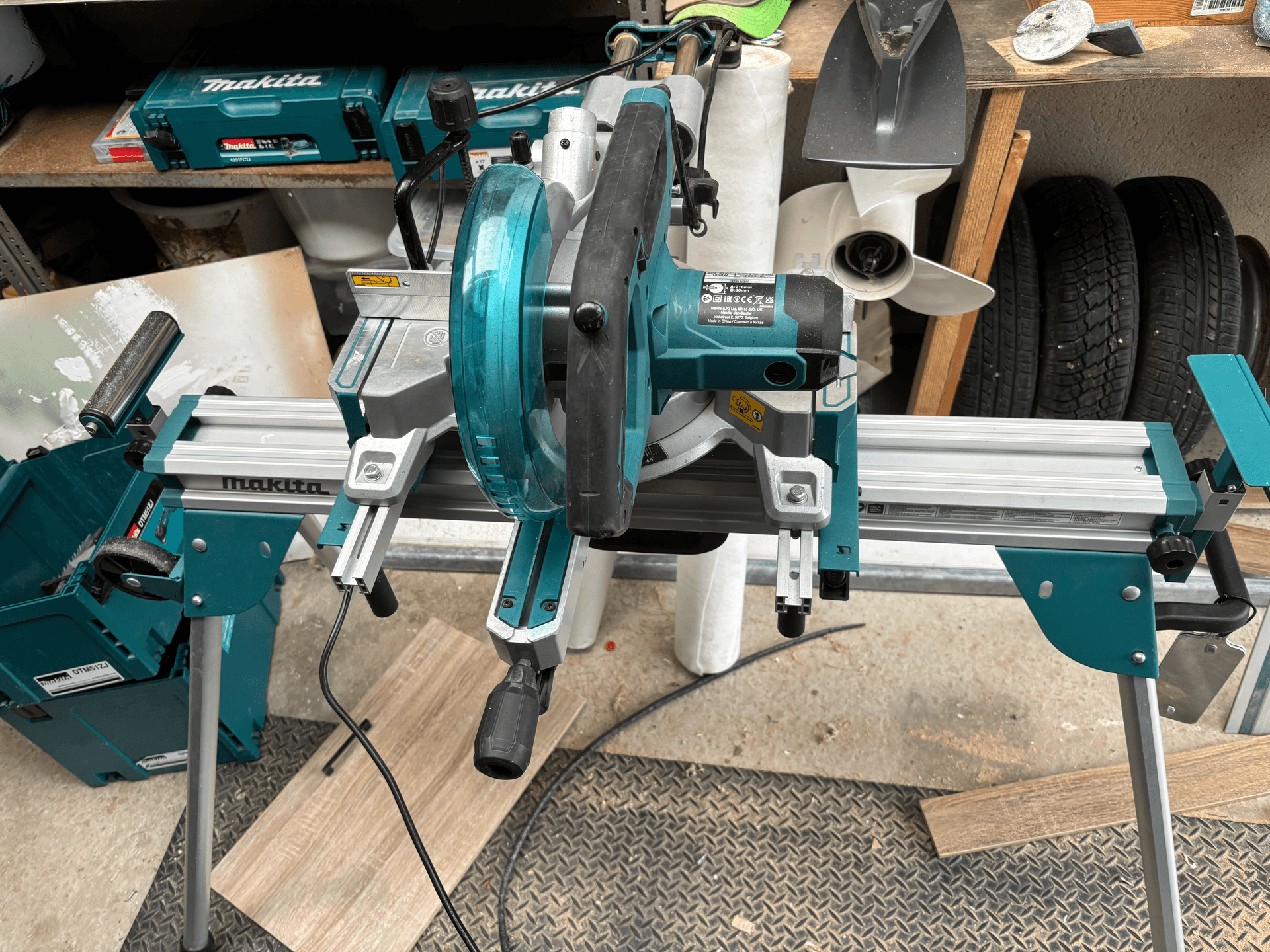 Scie à onglets radial