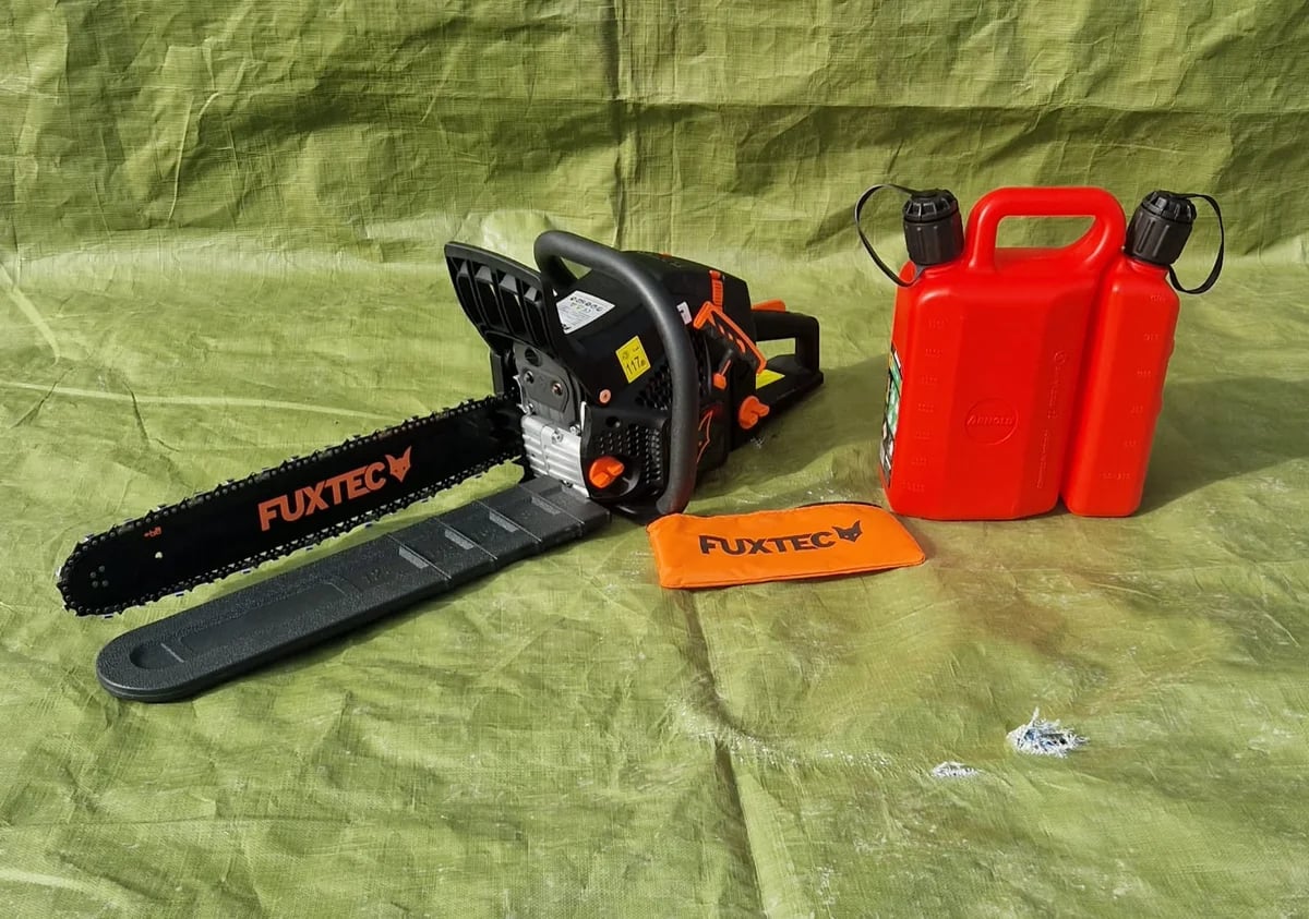 Location tronçonneuse thermique