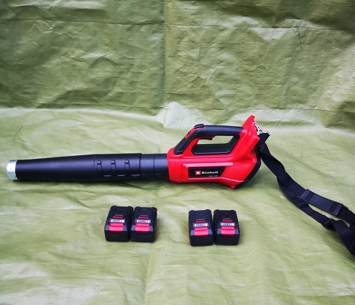 Location souffleur a feuilles