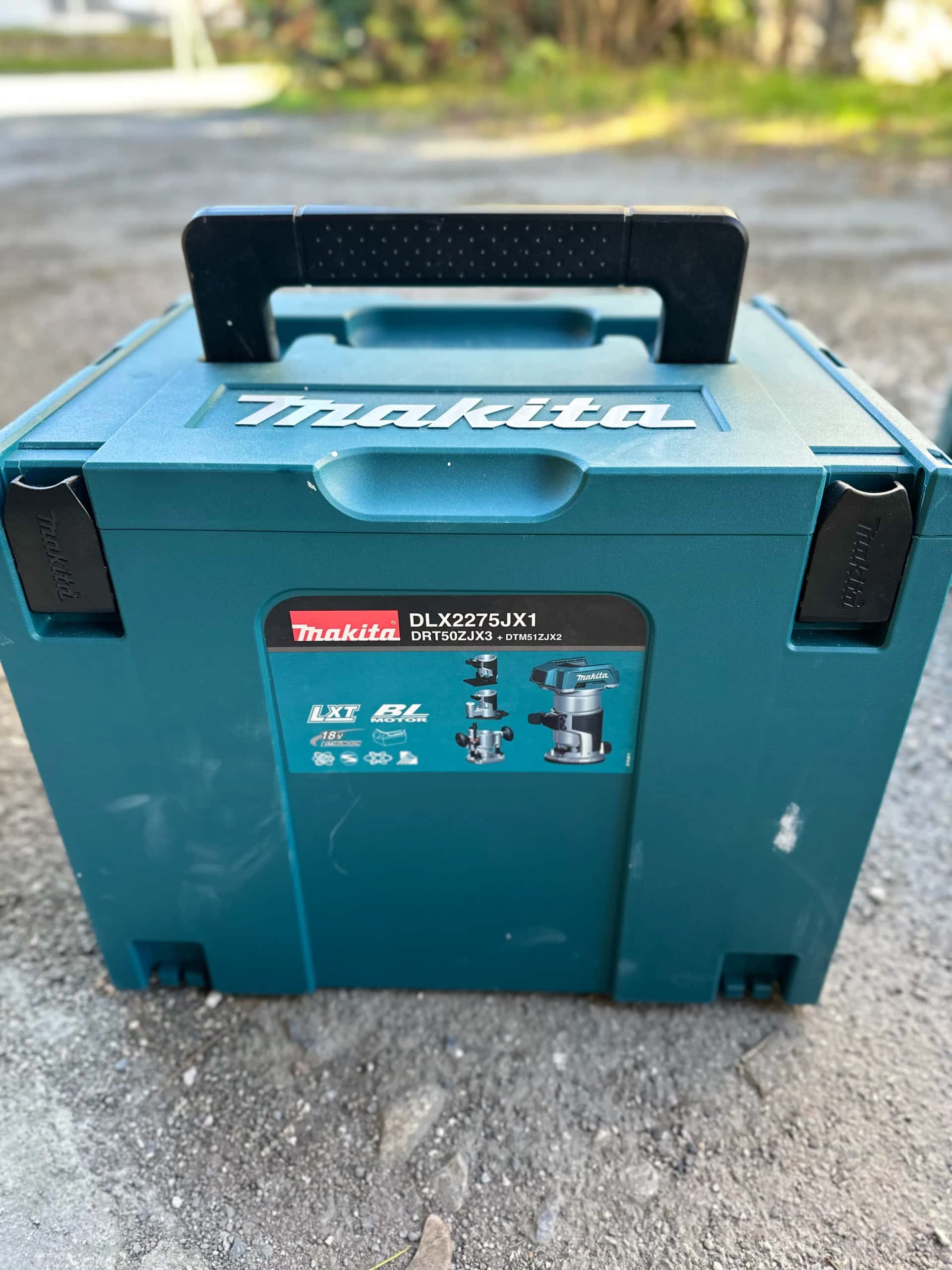 Affleureuse Makita sur batterie