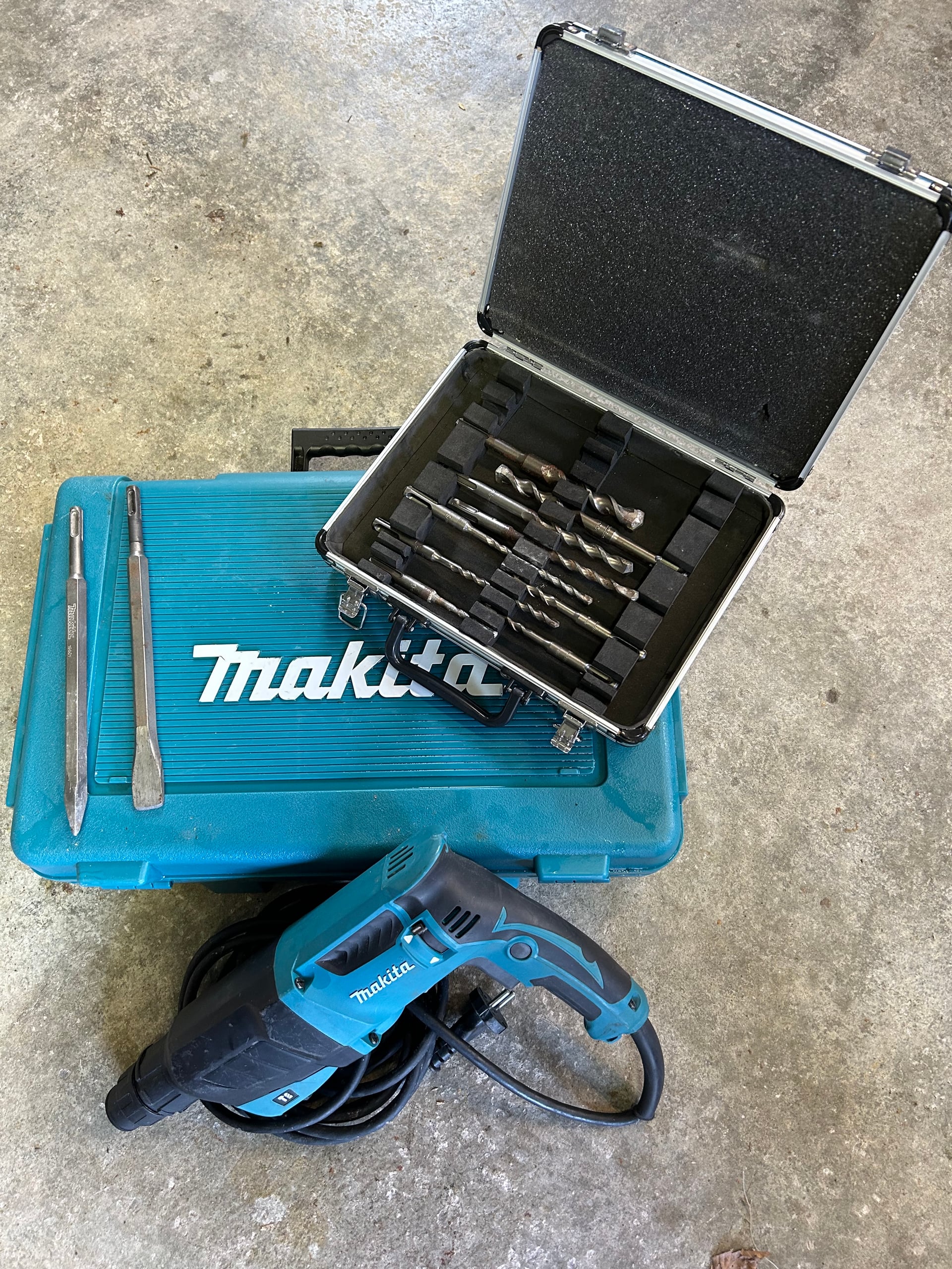 Loue perforateur burineur Makita