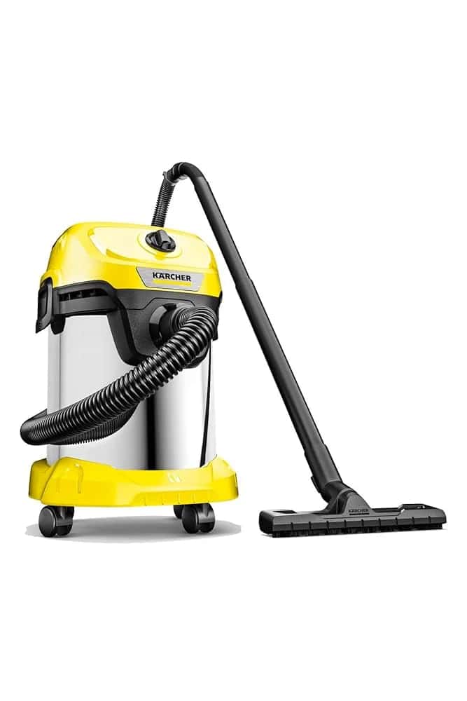 Aspirateur eau et poussière Karcher avec prise.