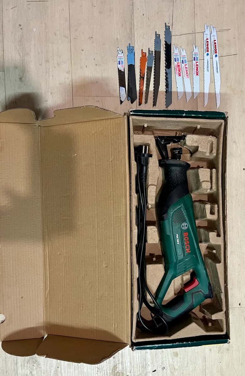 Scie sabre Bosch PSA 700 E à louer entre particuliers