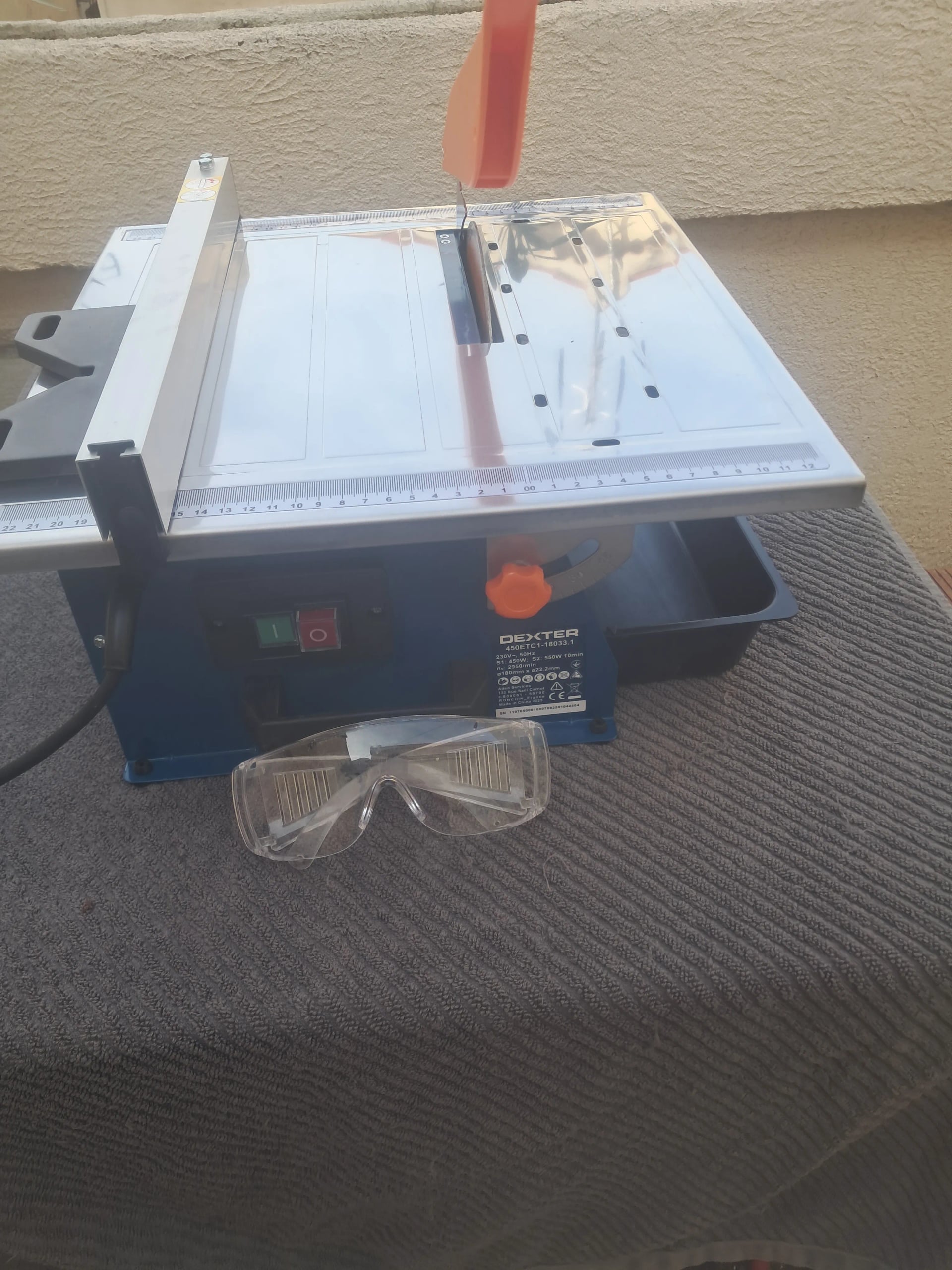 Coupe-carreaux électrique