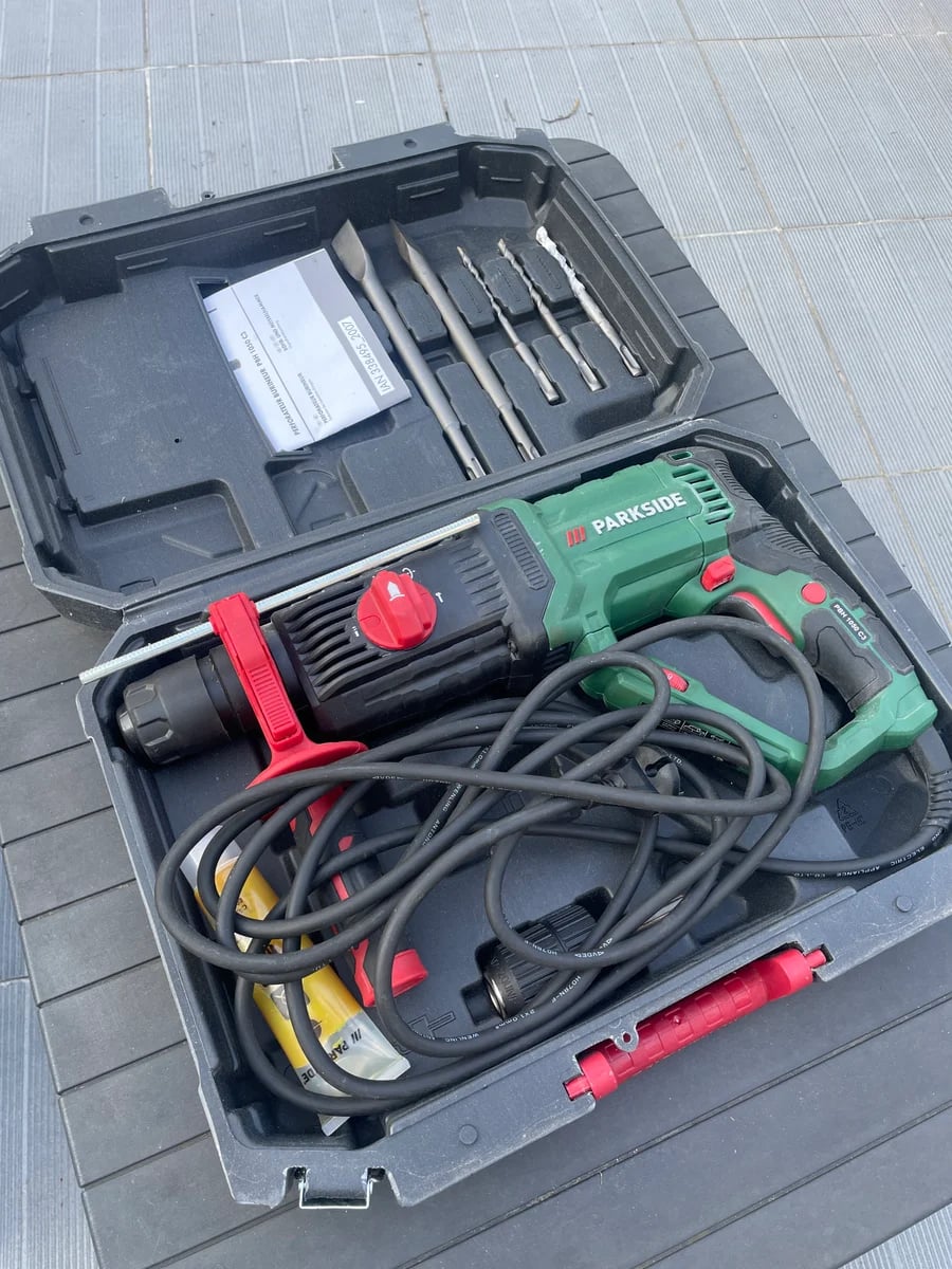 Perforateur burineur PBH 1050 D4 1050 W à louer entre particuliers