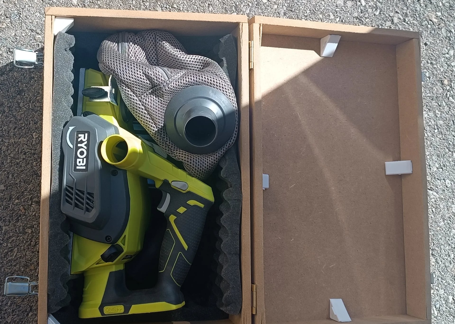 Rabot sans fil RYOBI R18 PL