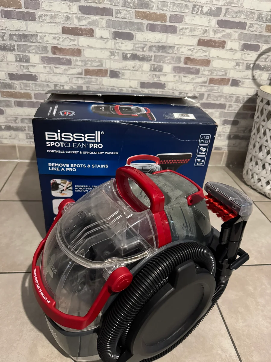 Shampouineuse Bissell SpotClean Pro 1558N à louer entre particuliers