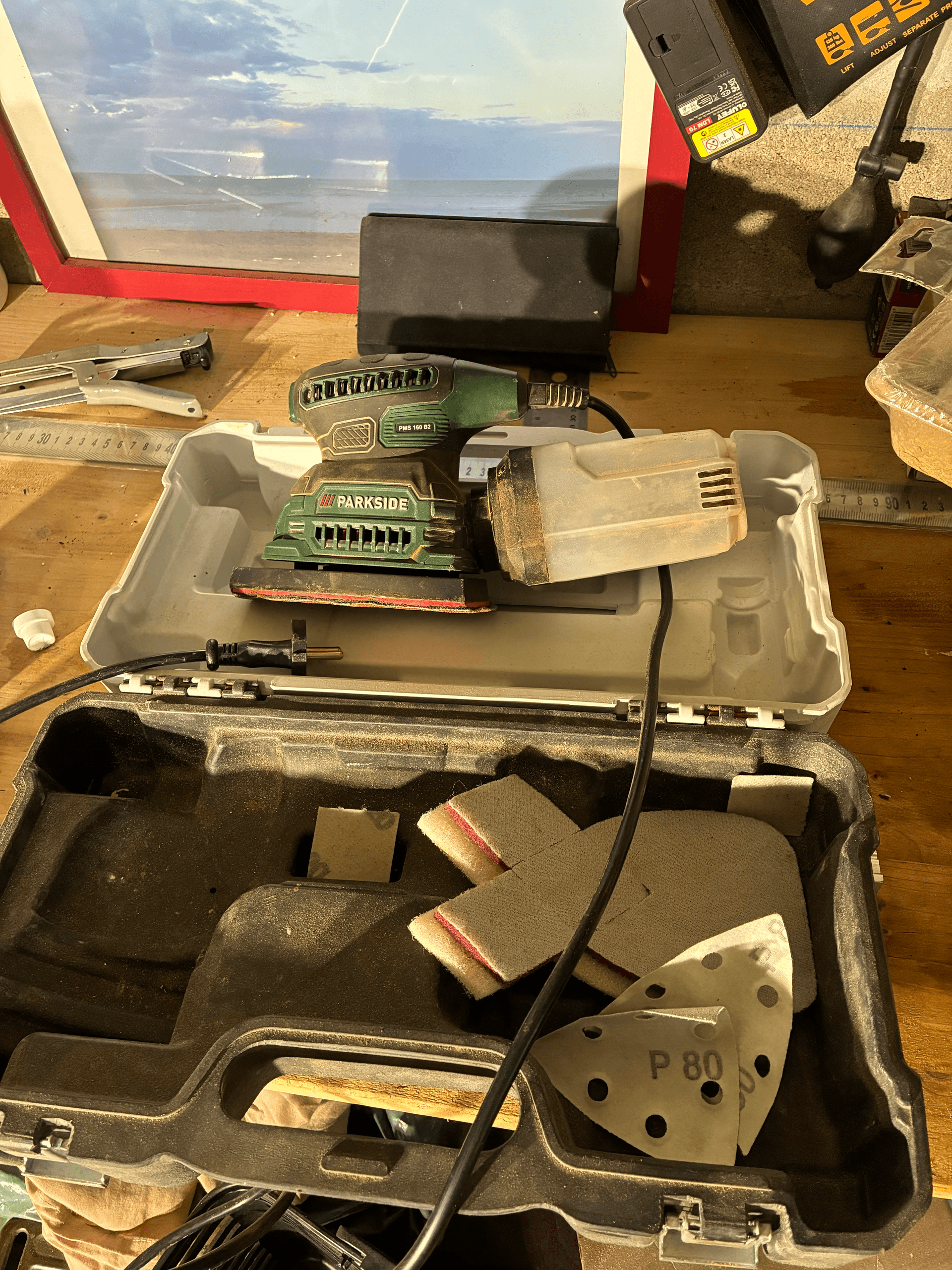 Ponceuse triangulaire électrique