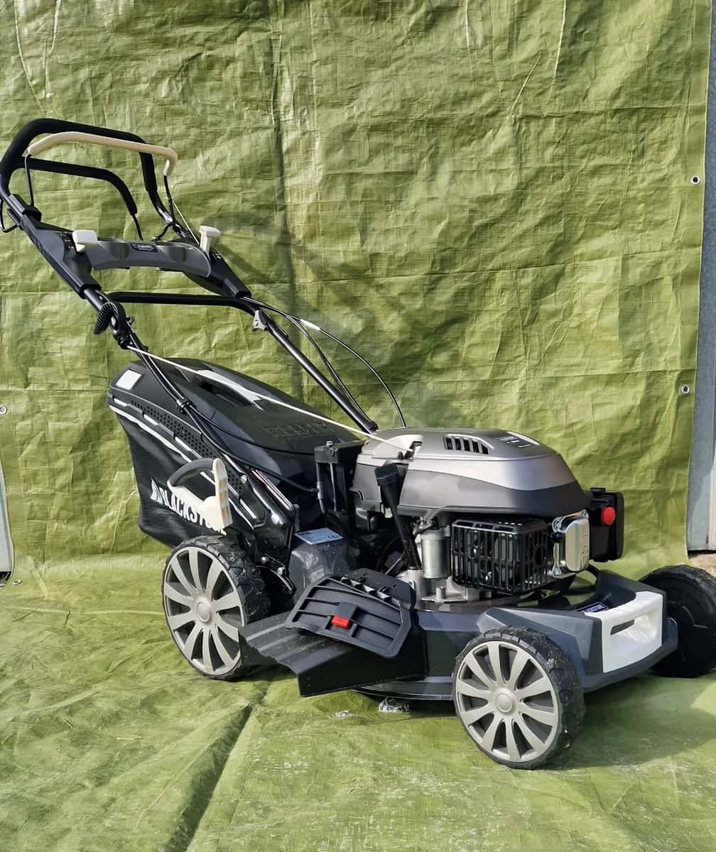 Location Tondeuse a gazon