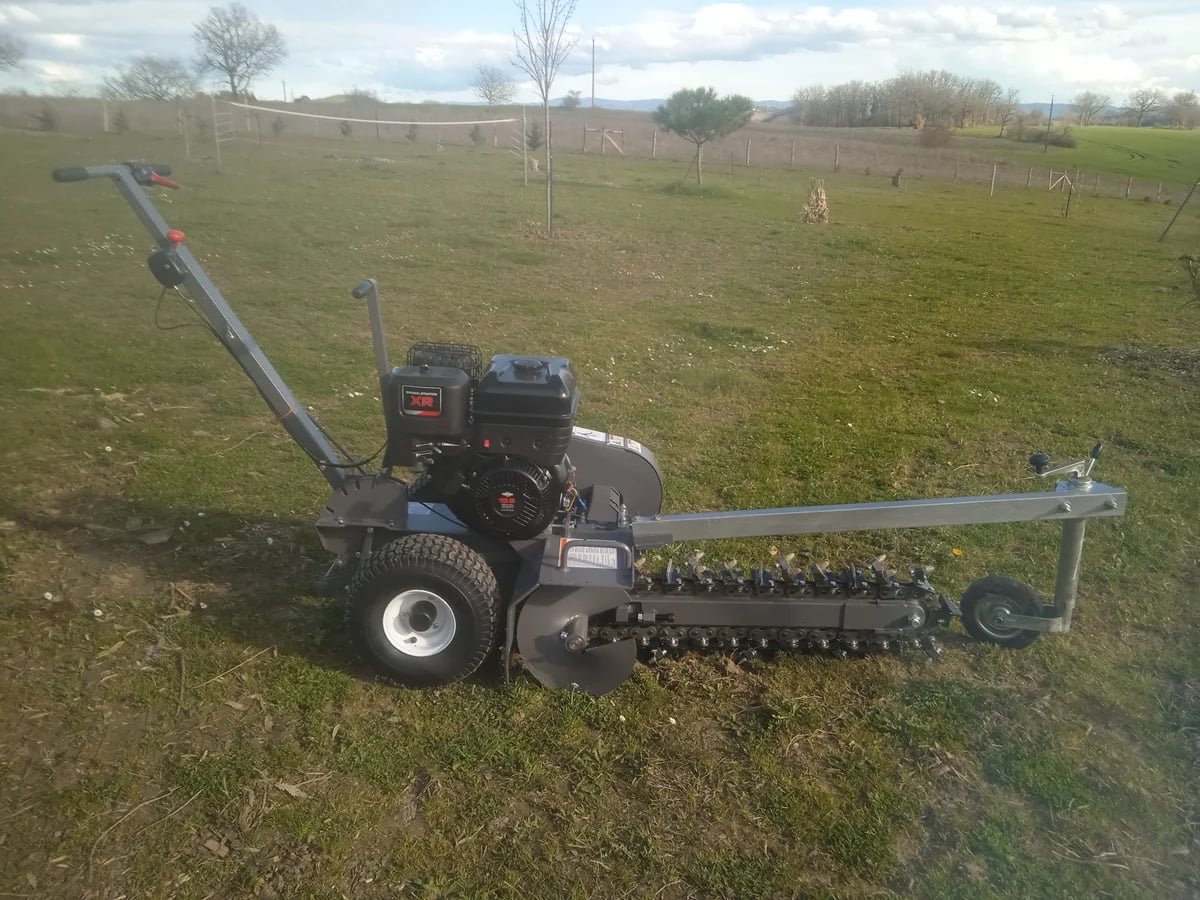 Trancheuse de sol à louer entre particuliers
