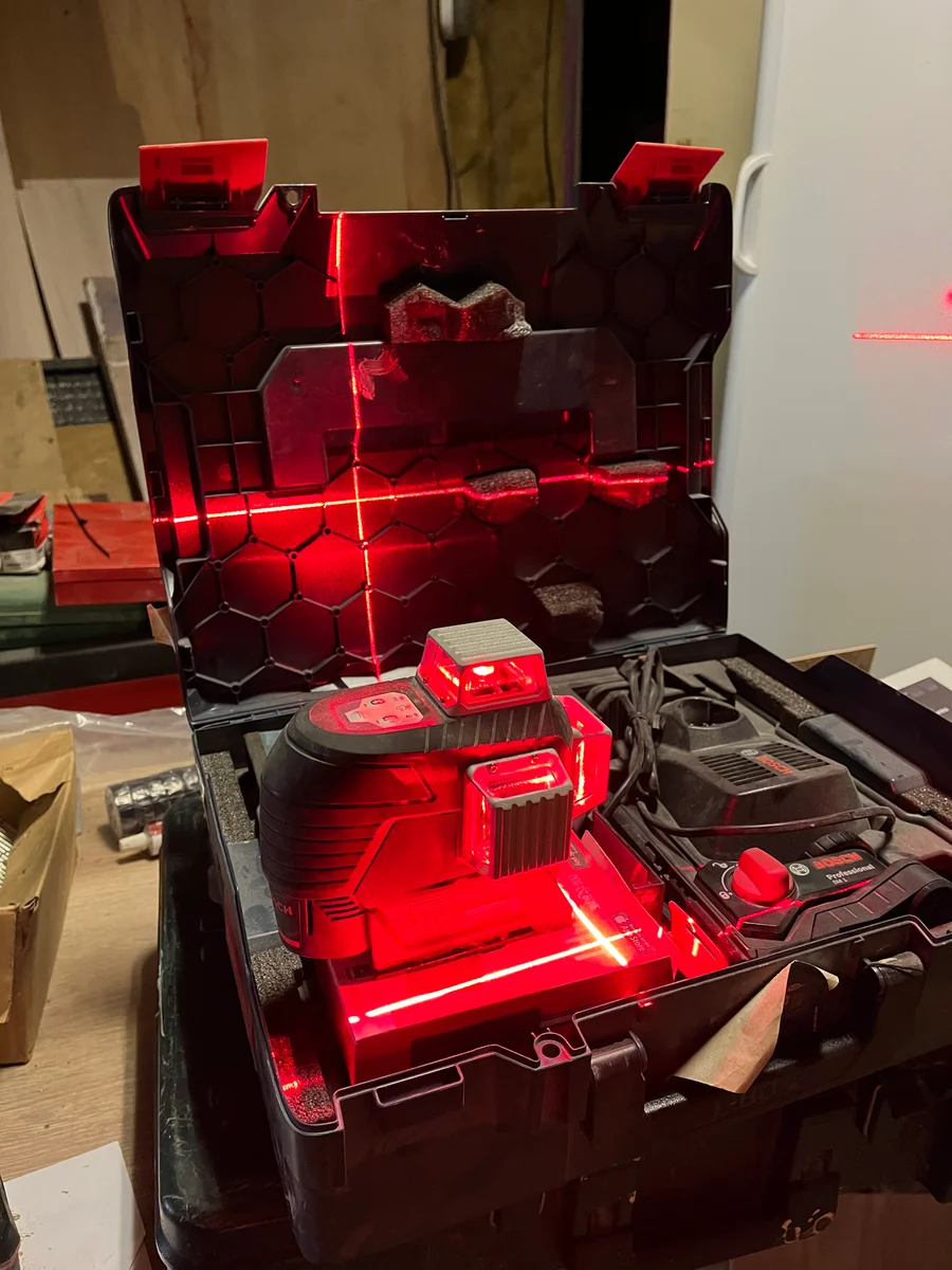 laser à loué 4 lignes