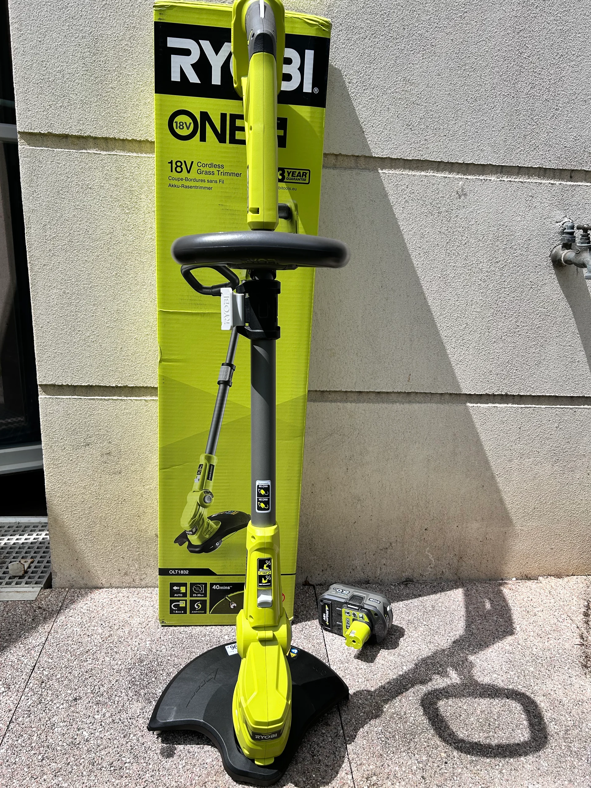 Coupe bordures sans fil Ryobi 18V (Haute autonomie 5.0 Ah)