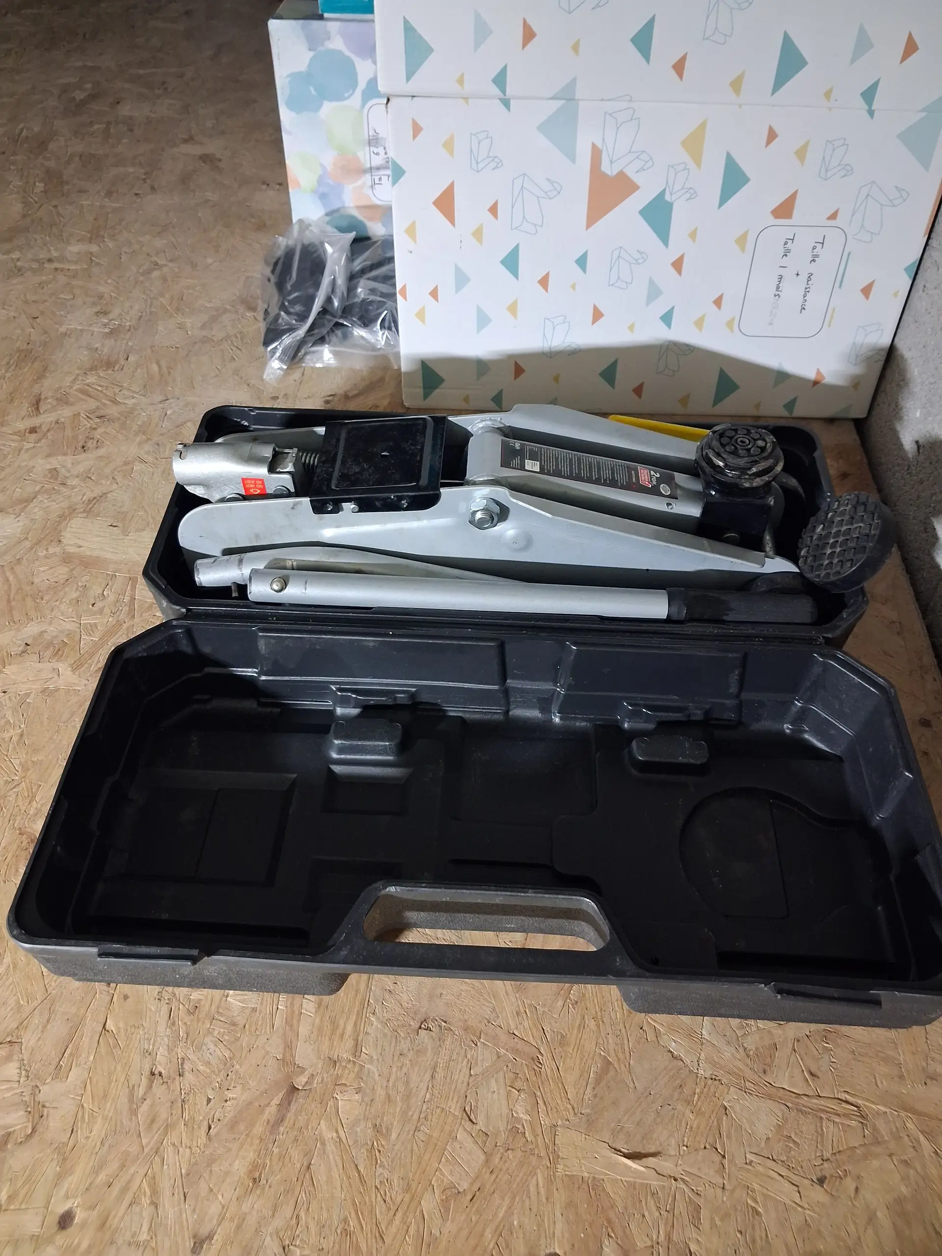 Cric hydraulique