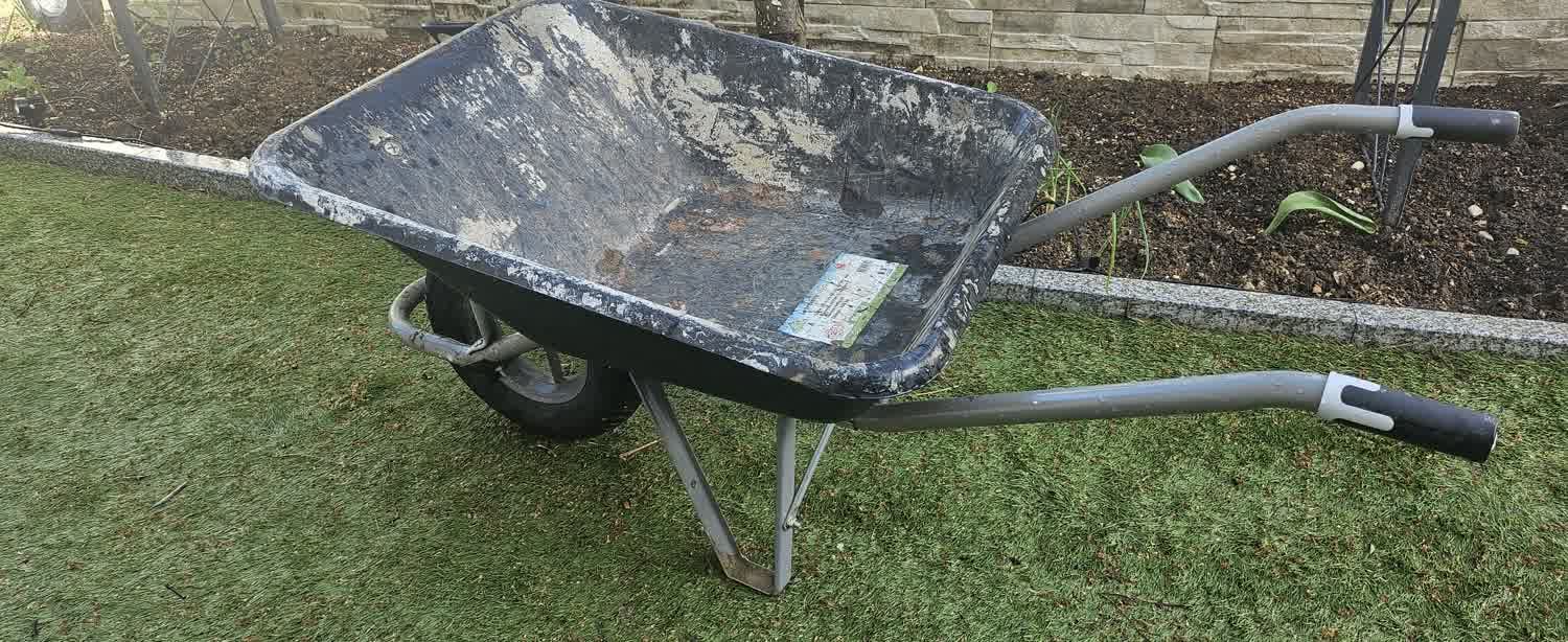 Location brouette de jardin / chantier – Terre, gravats, déchets verts – Herblay 95