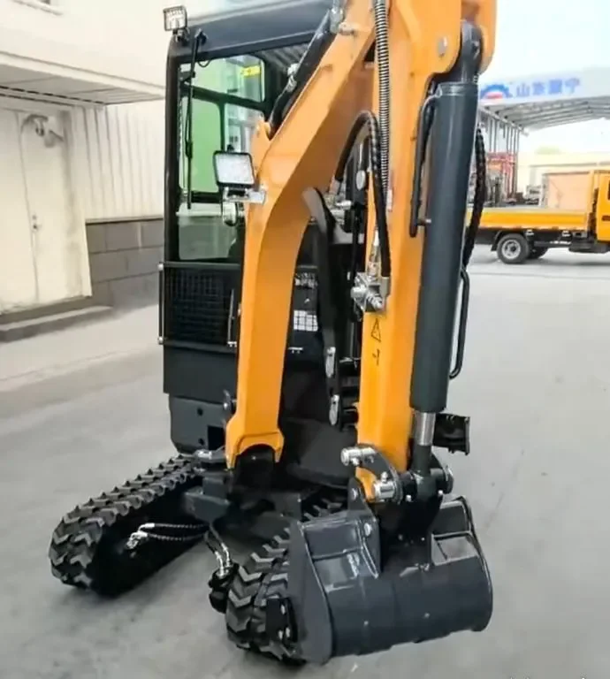 Location minipelle 1.8 tonnes avec livraison