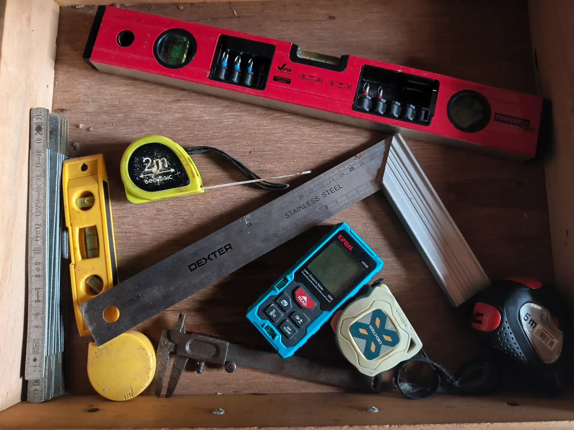 Outils de mesure au choix 