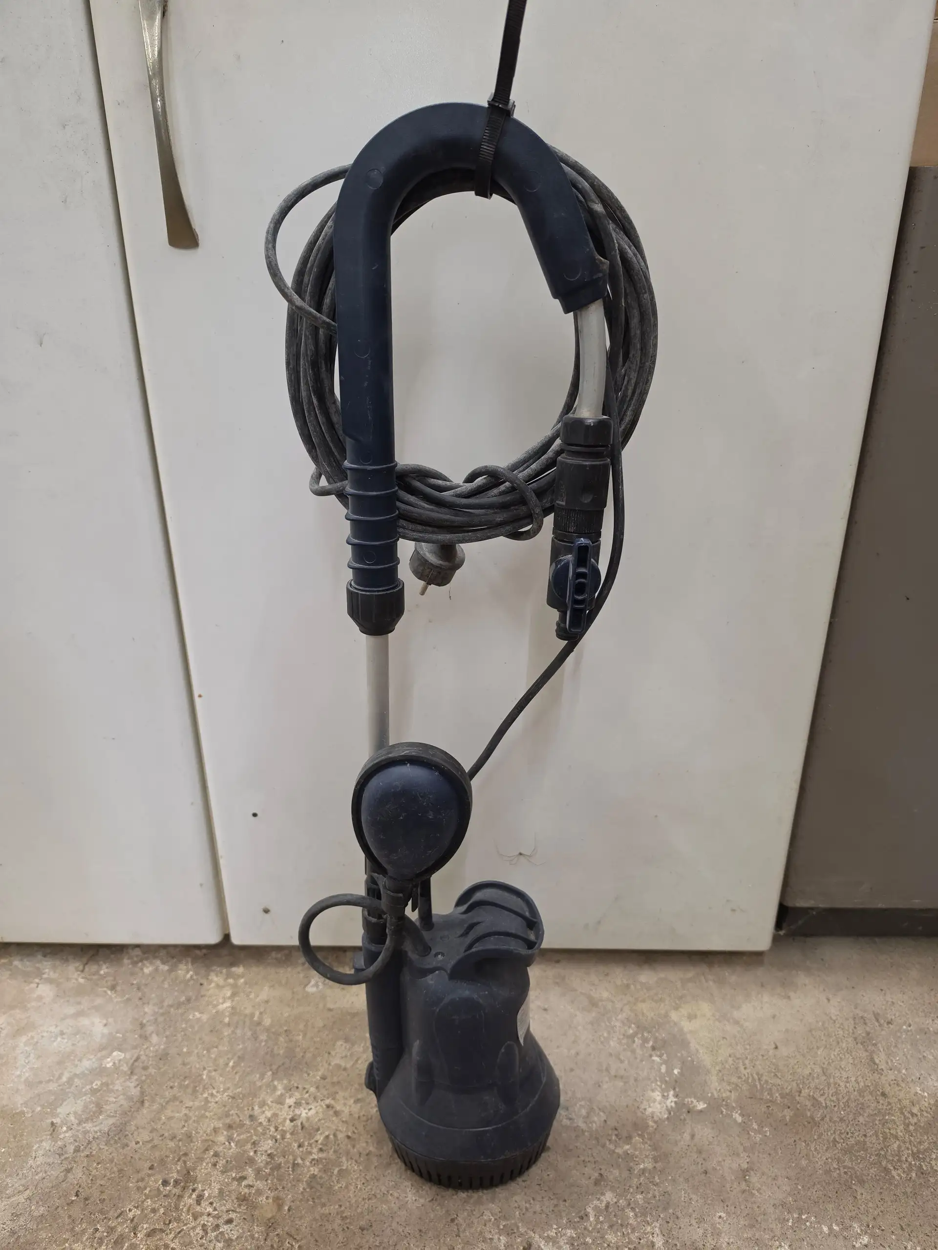 Pompe vide cave submersible