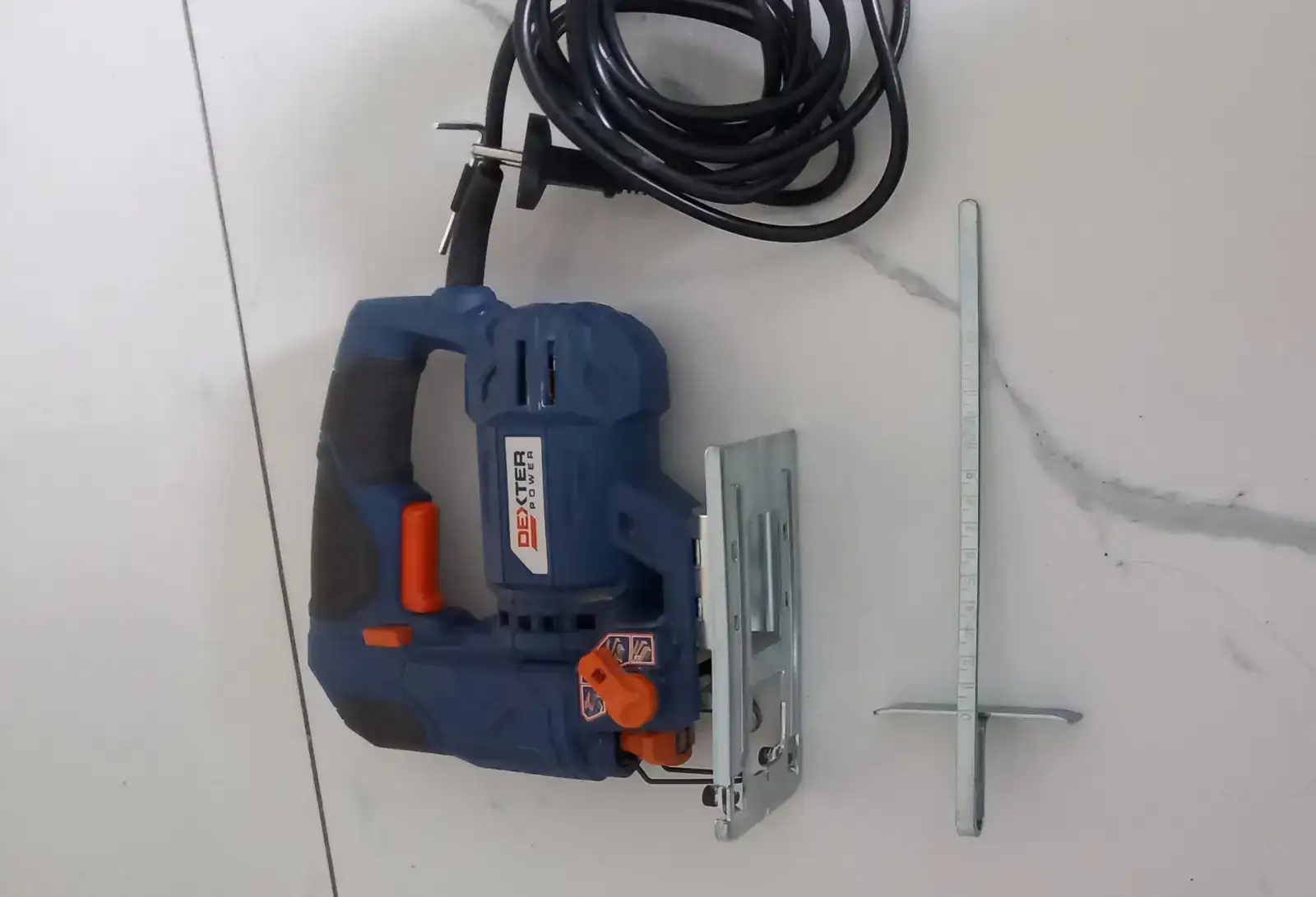 scie sauteuse 600w filaire