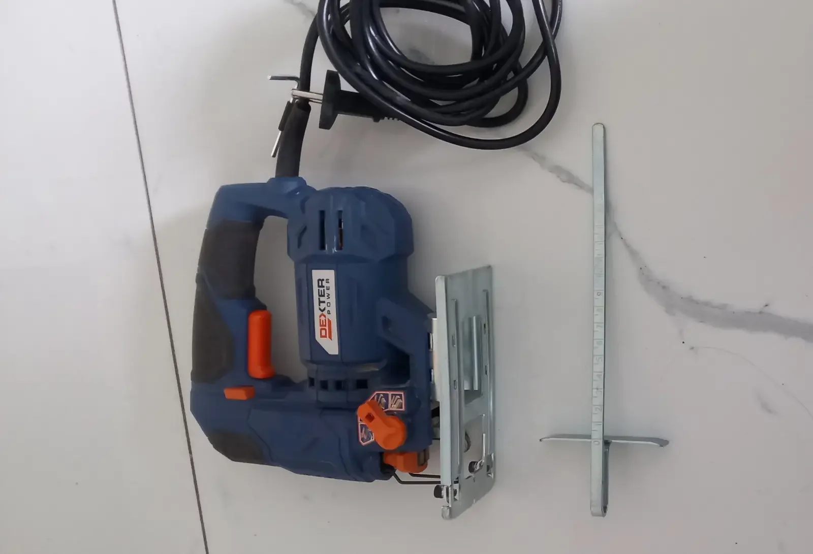 scie sauteuse 600w filaire