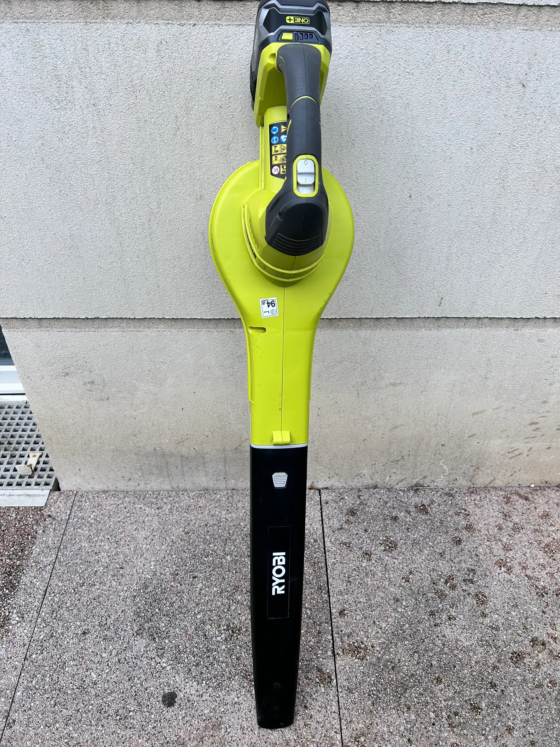 Souffleur Ryobi 18V One+, Léger et pratique