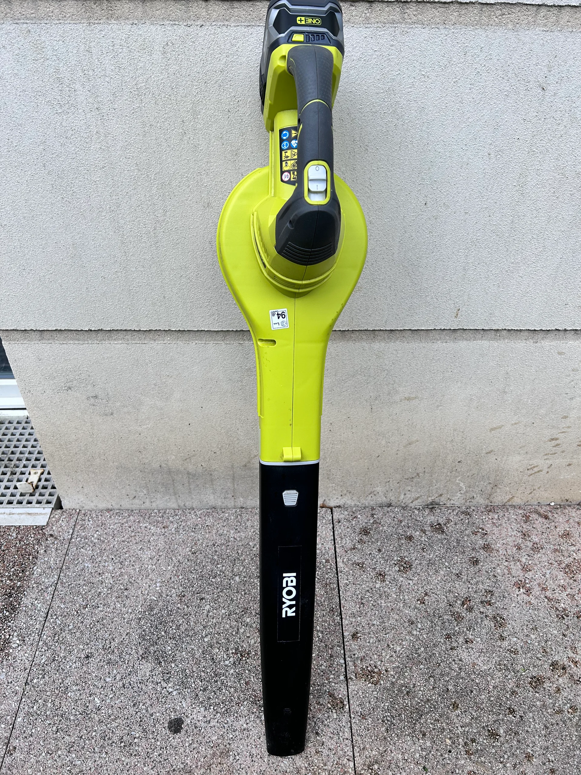 Souffleur Ryobi 18V One+, Léger et pratique
